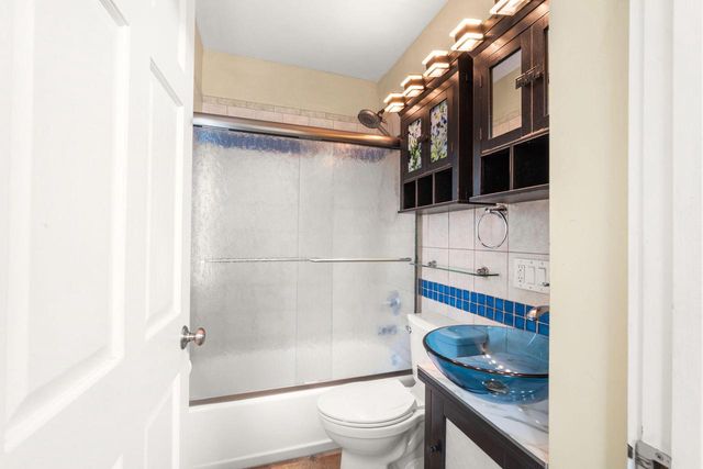 9313 W Hayes AVENUE, West Allis, WI 53227