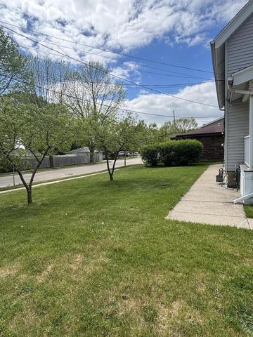 9313 W Hayes AVENUE, West Allis, WI 53227