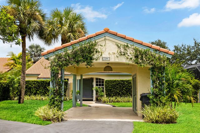 2291 Las Casitas Drive, Wellington, FL 33414