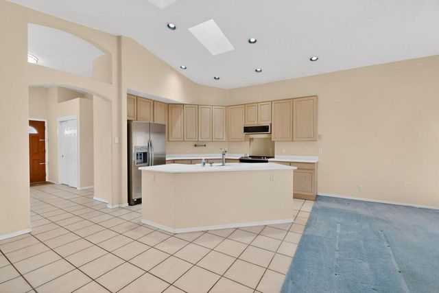 3149 Ashkirk Loop SE, Rio Rancho, NM 87124