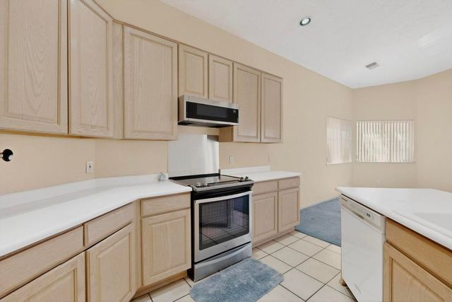 3149 Ashkirk Loop SE, Rio Rancho, NM 87124