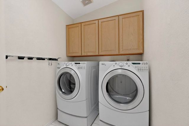 3149 Ashkirk Loop SE, Rio Rancho, NM 87124