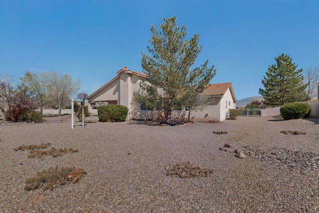 3149 Ashkirk Loop SE, Rio Rancho, NM 87124