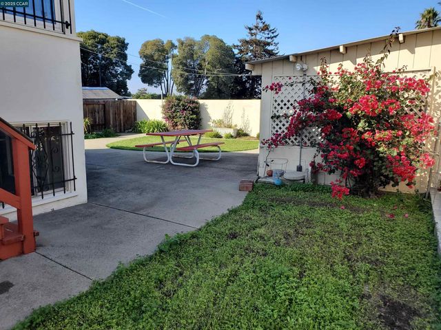 3615 Natalie Ct, Richmond, CA 94805