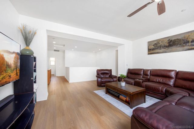 1818 Santa Christina Ave, Chula Vista, CA 91913