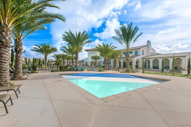 1818 Santa Christina Ave, Chula Vista, CA 91913