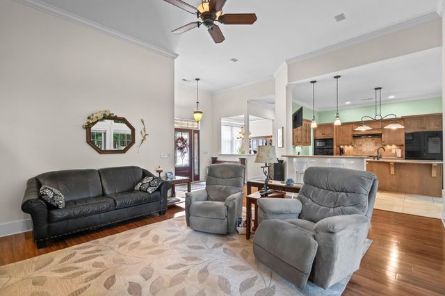 25 Fairway Ln., Pawleys Island, SC 29585