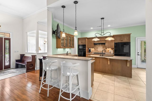 25 Fairway Ln., Pawleys Island, SC 29585