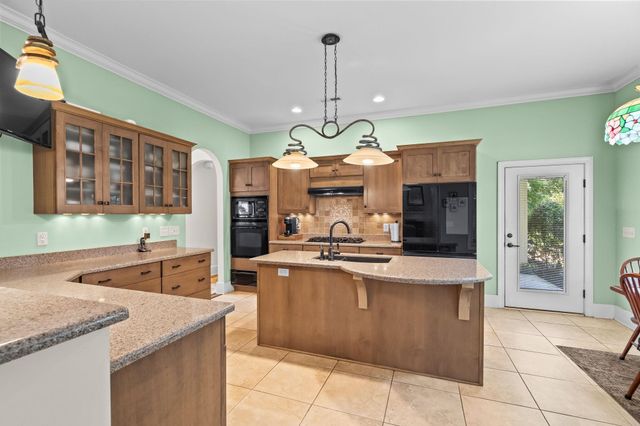 25 Fairway Ln., Pawleys Island, SC 29585