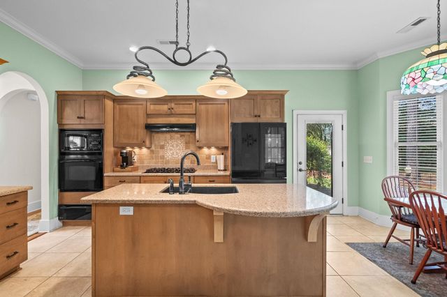 25 Fairway Ln., Pawleys Island, SC 29585