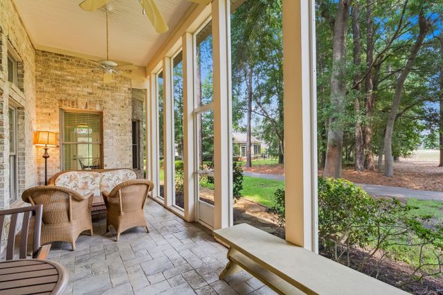 25 Fairway Ln., Pawleys Island, SC 29585