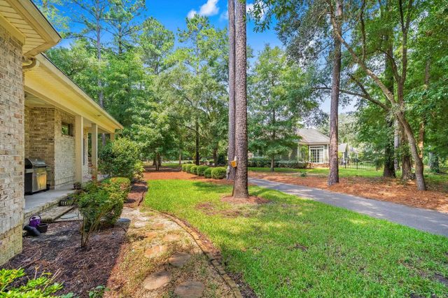 25 Fairway Ln., Pawleys Island, SC 29585