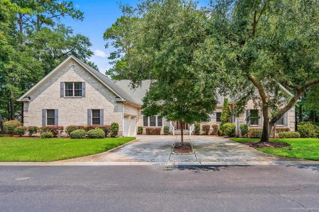 25 Fairway Ln., Pawleys Island, SC 29585