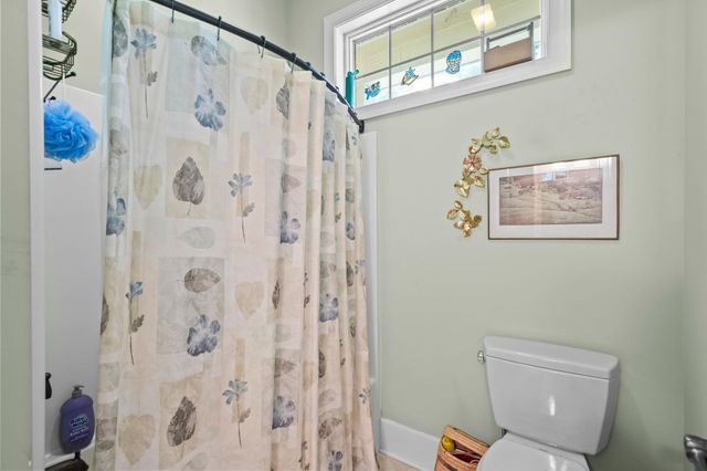 25 Fairway Ln., Pawleys Island, SC 29585