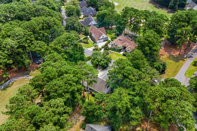 25 Fairway Ln., Pawleys Island, SC 29585