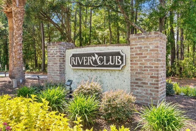 25 Fairway Ln., Pawleys Island, SC 29585