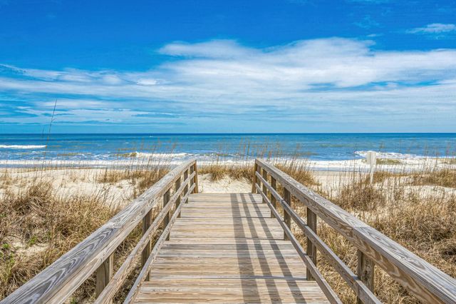 25 Fairway Ln., Pawleys Island, SC 29585