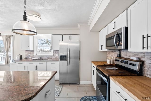 6752 Winchell Road, Camillus, NY 13164