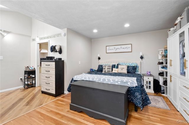 6752 Winchell Road, Camillus, NY 13164