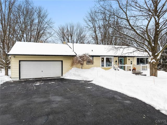6752 Winchell Road, Camillus, NY 13164