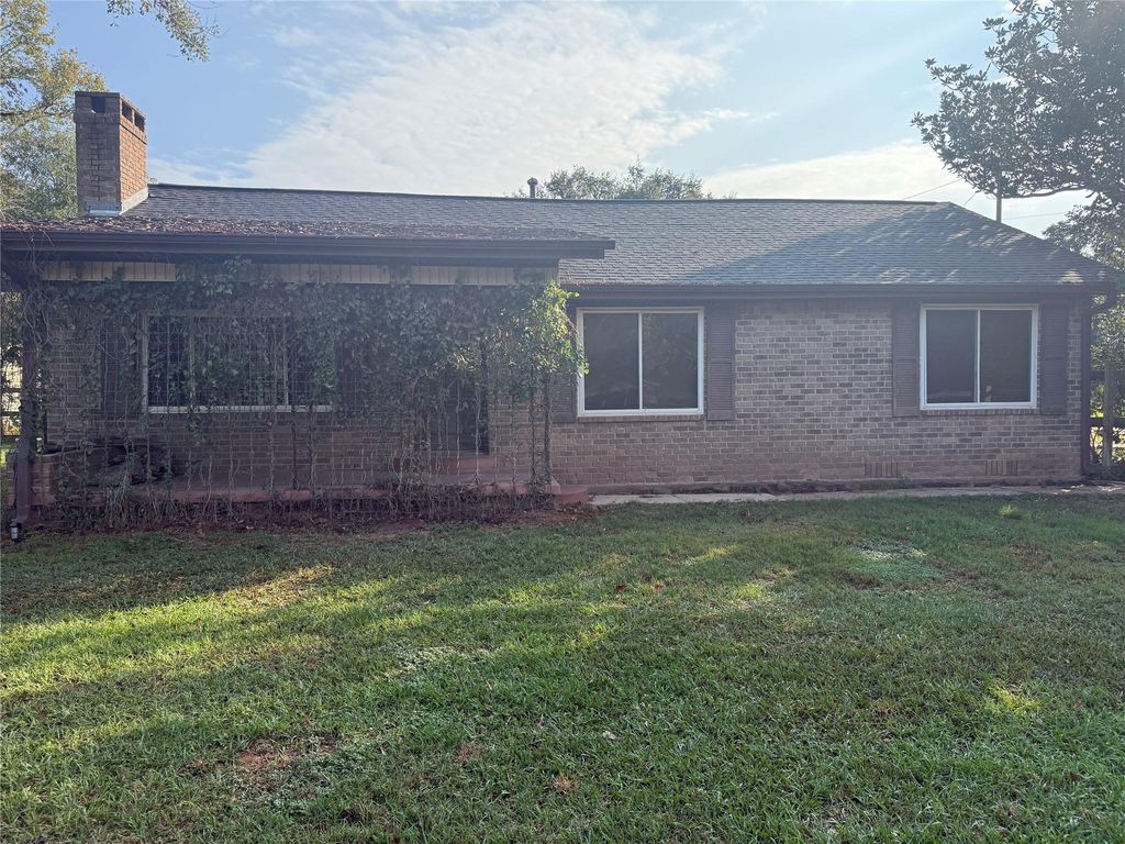 795 State Highway Loop 393, Goodrich, TX 77335