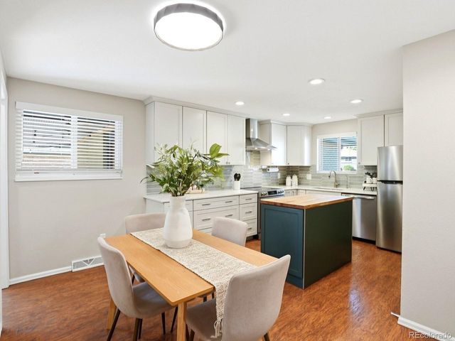 780 Vivian St, Lakewood, CO 80401