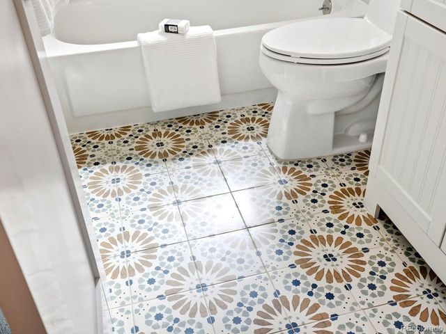 780 Vivian St, Lakewood, CO 80401