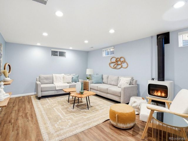 780 Vivian St, Lakewood, CO 80401