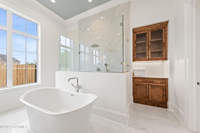 619 Gunter Grass Court, Lafayette, LA 70508
