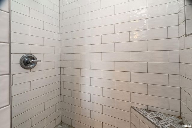 905 N GRANITE Street, Marion, IL 62959