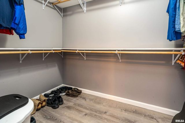 905 N GRANITE Street, Marion, IL 62959