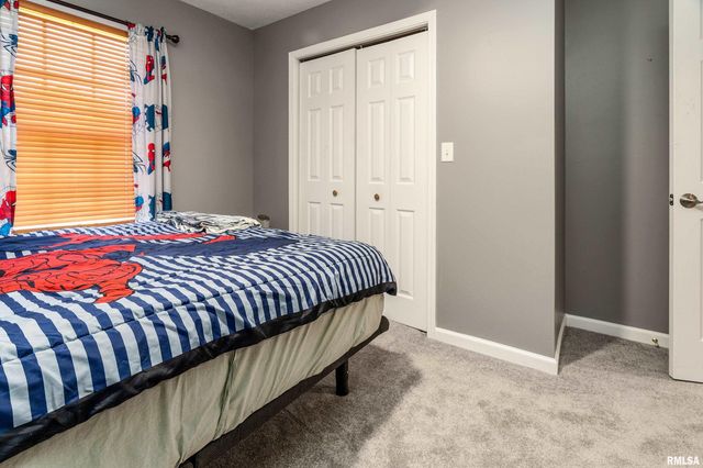 905 N GRANITE Street, Marion, IL 62959