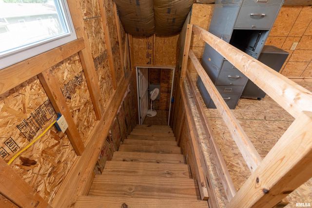 905 N GRANITE Street, Marion, IL 62959