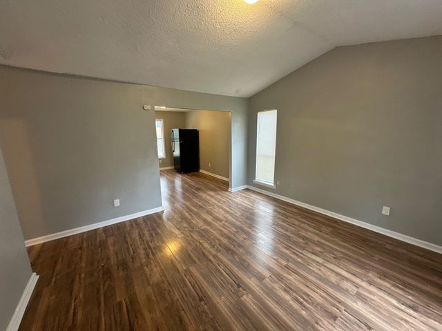 687 CREEKSTONE CIR, Memphis, TN 38127