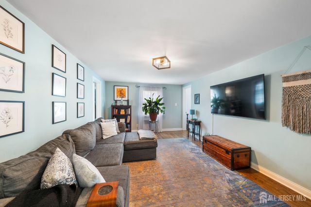 719 Locust Street, Roselle Park, NJ 07204