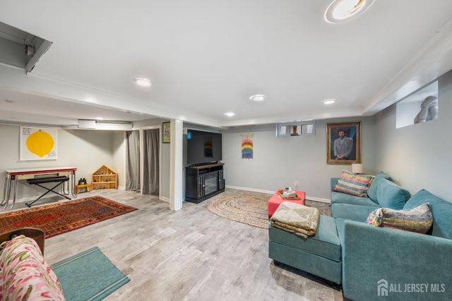 719 Locust Street, Roselle Park, NJ 07204
