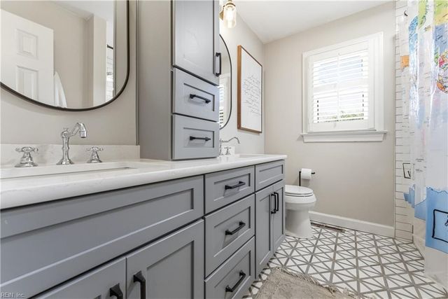 1036 Downshire CHSE, Virginia Beach, VA 23452