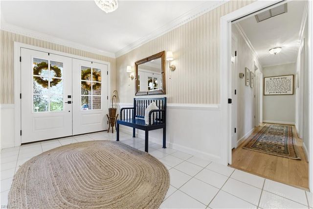 1036 Downshire CHSE, Virginia Beach, VA 23452