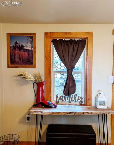 40 Flathead Lane, Woodland Park, CO 80863