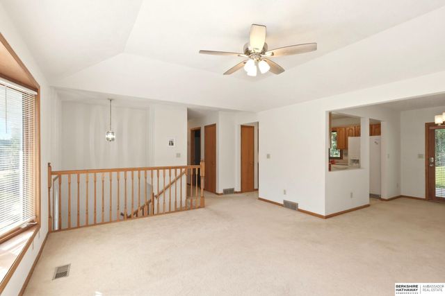 1103 Grandview Street, Bellevue, NE 68005