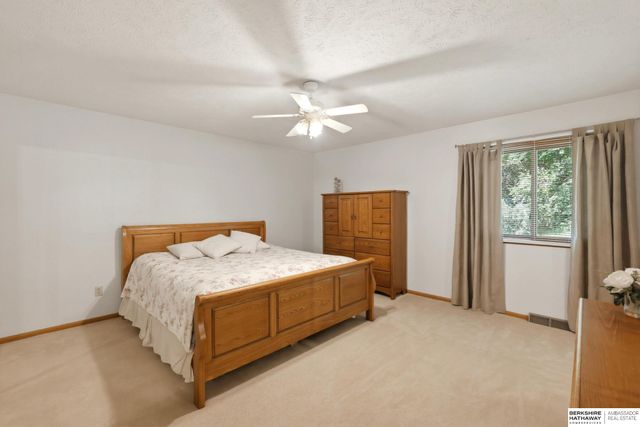 1103 Grandview Street, Bellevue, NE 68005