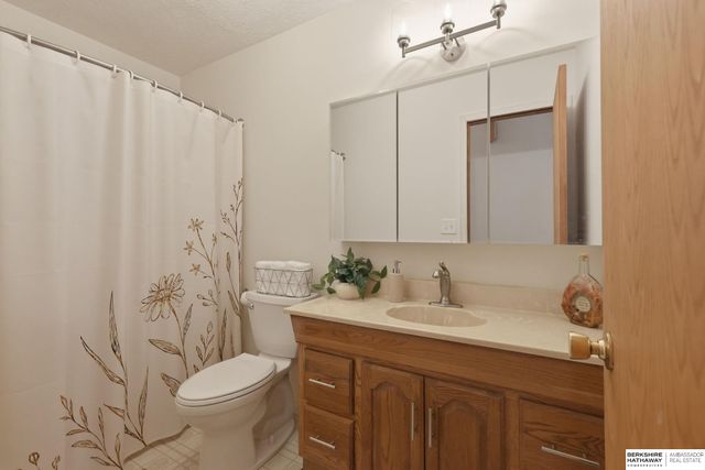 1103 Grandview Street, Bellevue, NE 68005