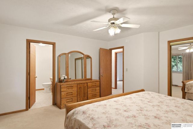 1103 Grandview Street, Bellevue, NE 68005