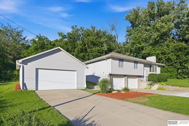 1103 Grandview Street, Bellevue, NE 68005