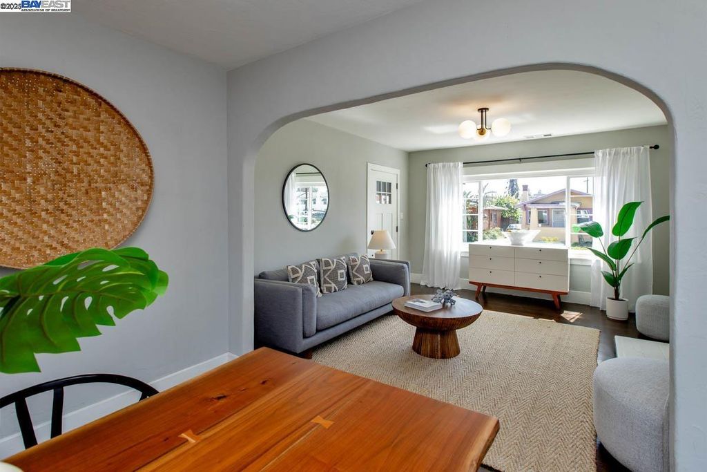 property-img