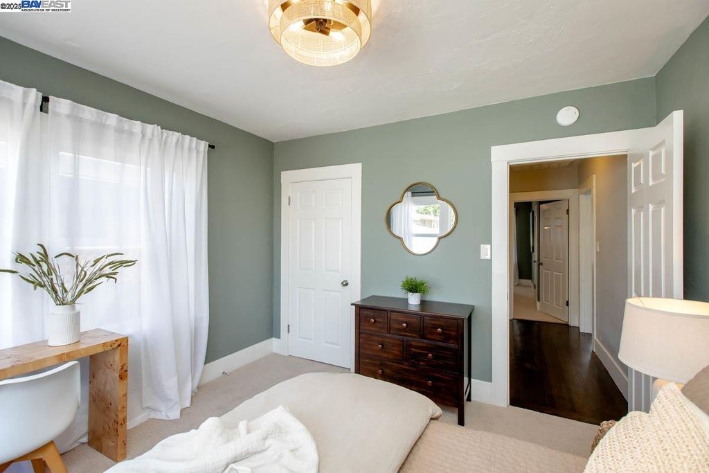 property-img