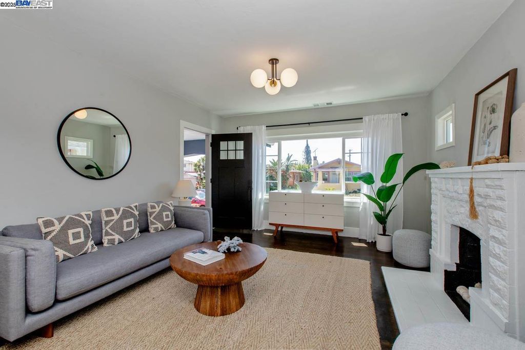 property-img