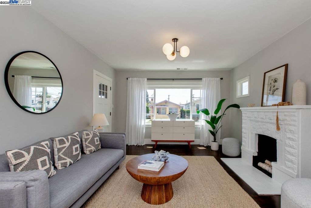 property-img