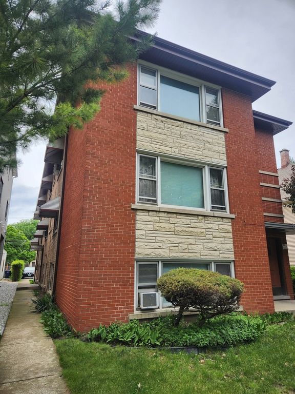 1135 S Oak Park Avenue, Oak Park, IL 60304