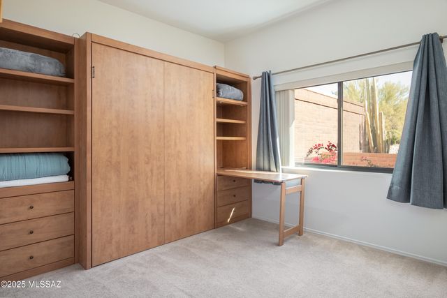 8665 N Coral Ridge Loop, Tucson, AZ 85704